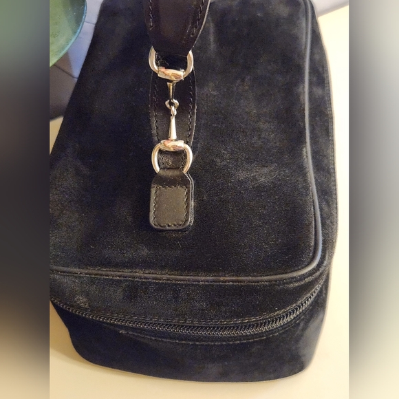 Gucci Suede Bag! Cosmetics Bag Train Case. Could Make Into A Crossbody Too! - Picture 4 of 15